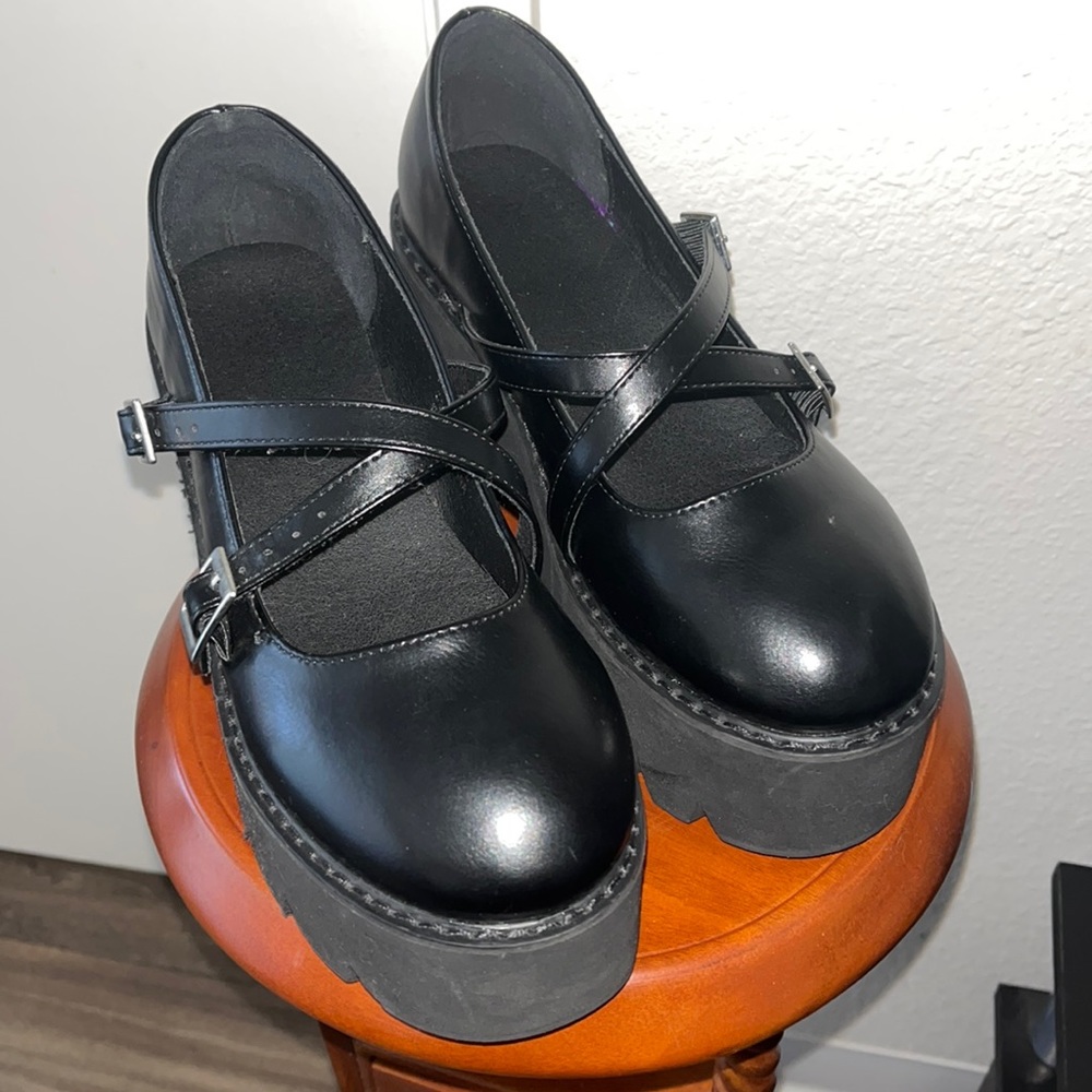 Mary Jane platforms